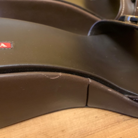 Like New!  Prada leather sandals - Picture 11 of 12